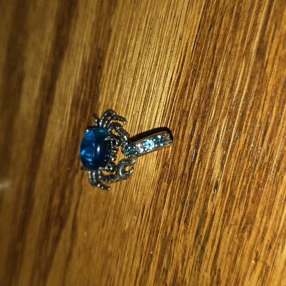 Sterling Silver (stamped) Beautiful blue Crab Pendant BRAND NEW in BAG and Box. - Picture 5 of 7